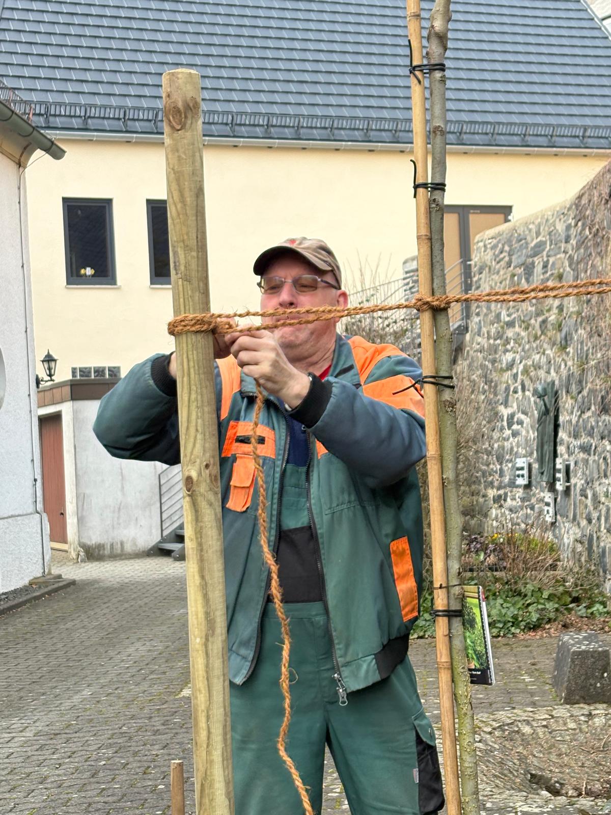 Baumpflanzchallenge GemeinSangkeit