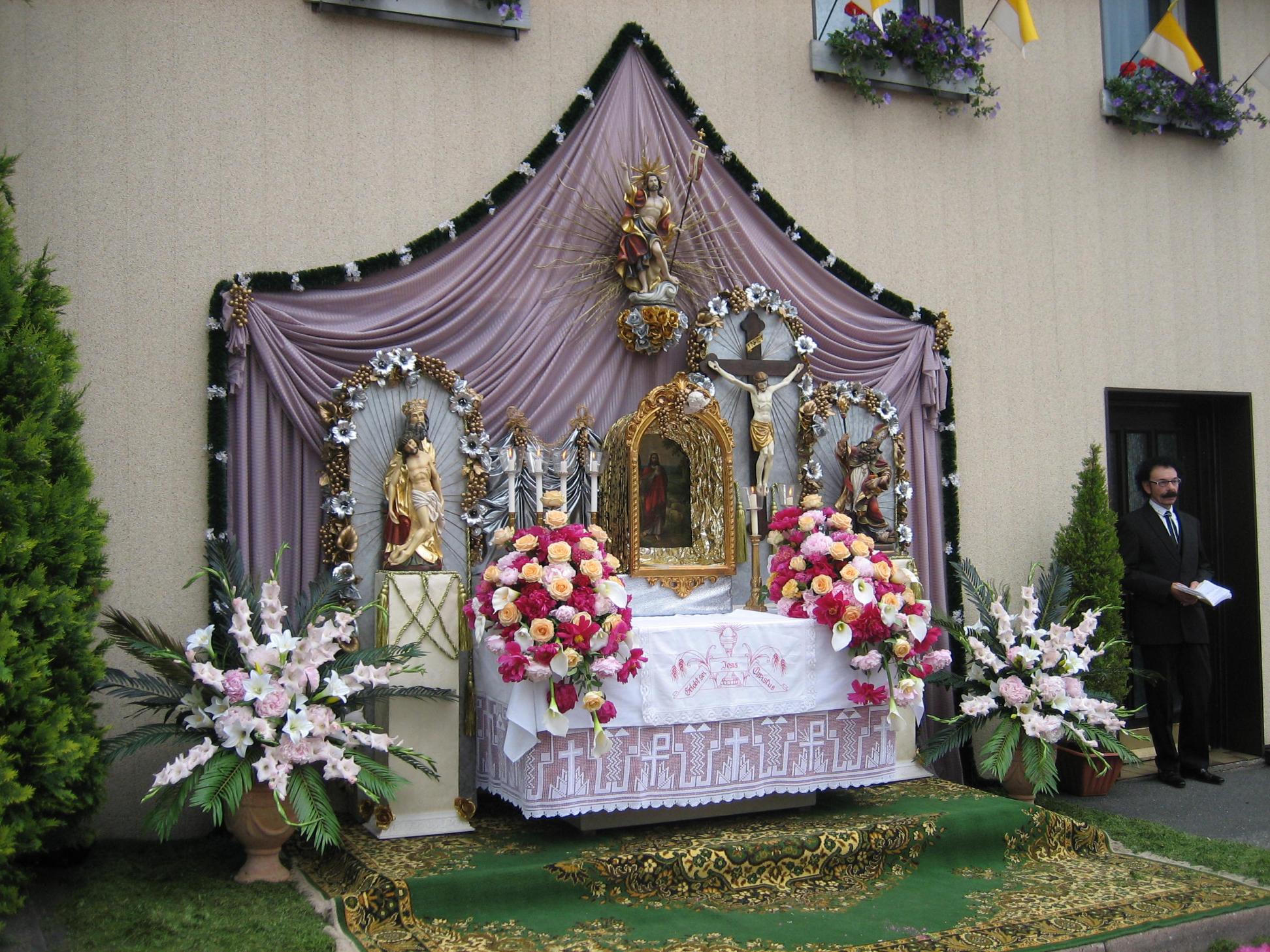 Fronleichnam in Nordhalben (Altar von Klaus Pötzinger)