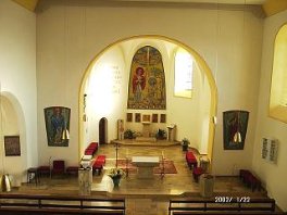 INNENANSICHT--KIRCHE--NORDHALBEN